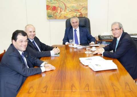 Senador negocia votação do segundo turno da PEC de  prorrogação