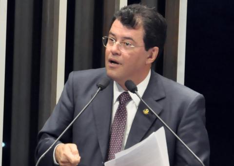  Braga defende parecer da MP dos Portos no Senado