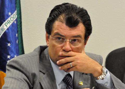 Braga diz estranhar anúncio de greve dos portuários