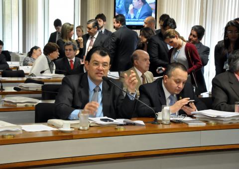 Braga fixará percentual para financiar a saúde pública em relatório