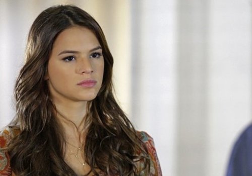 Bruna Marquezine volta repentinamente ao Brasil sem Neymar