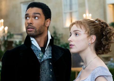 Ashton Kutcher pensou que Mila Kunis estivesse vendo pornô, mas era 'Bridgerton'