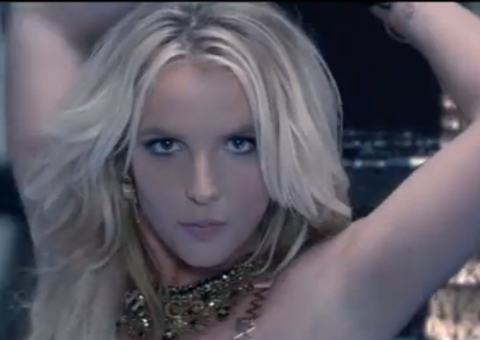 Britney Spears lança clipe de "Work Bitch"