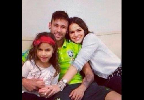 Foto mostra que Marquezine visitou Neymar em concentração