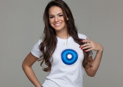  Bruna Marquezine estrela campanha contra câncer de mama