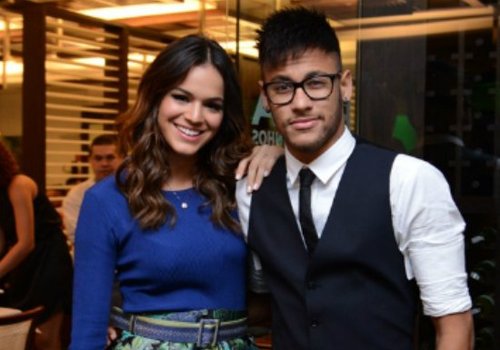 Neymar tenta reatar com Bruna Marquezine e enfrenta amigas da atriz
