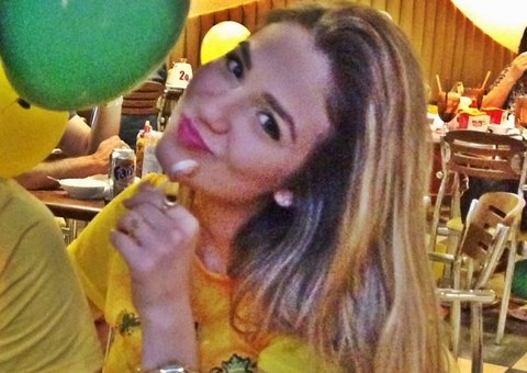 Irmã de Luan Santana faz sucesso nas redes sociais