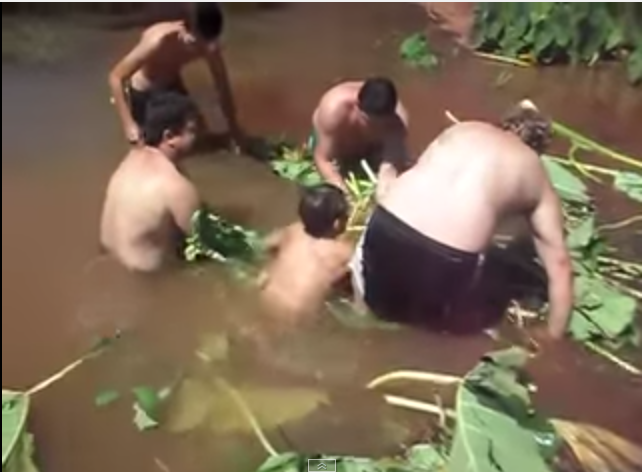 Veja o que aconteceu com o garoto sugado pelo bueiro