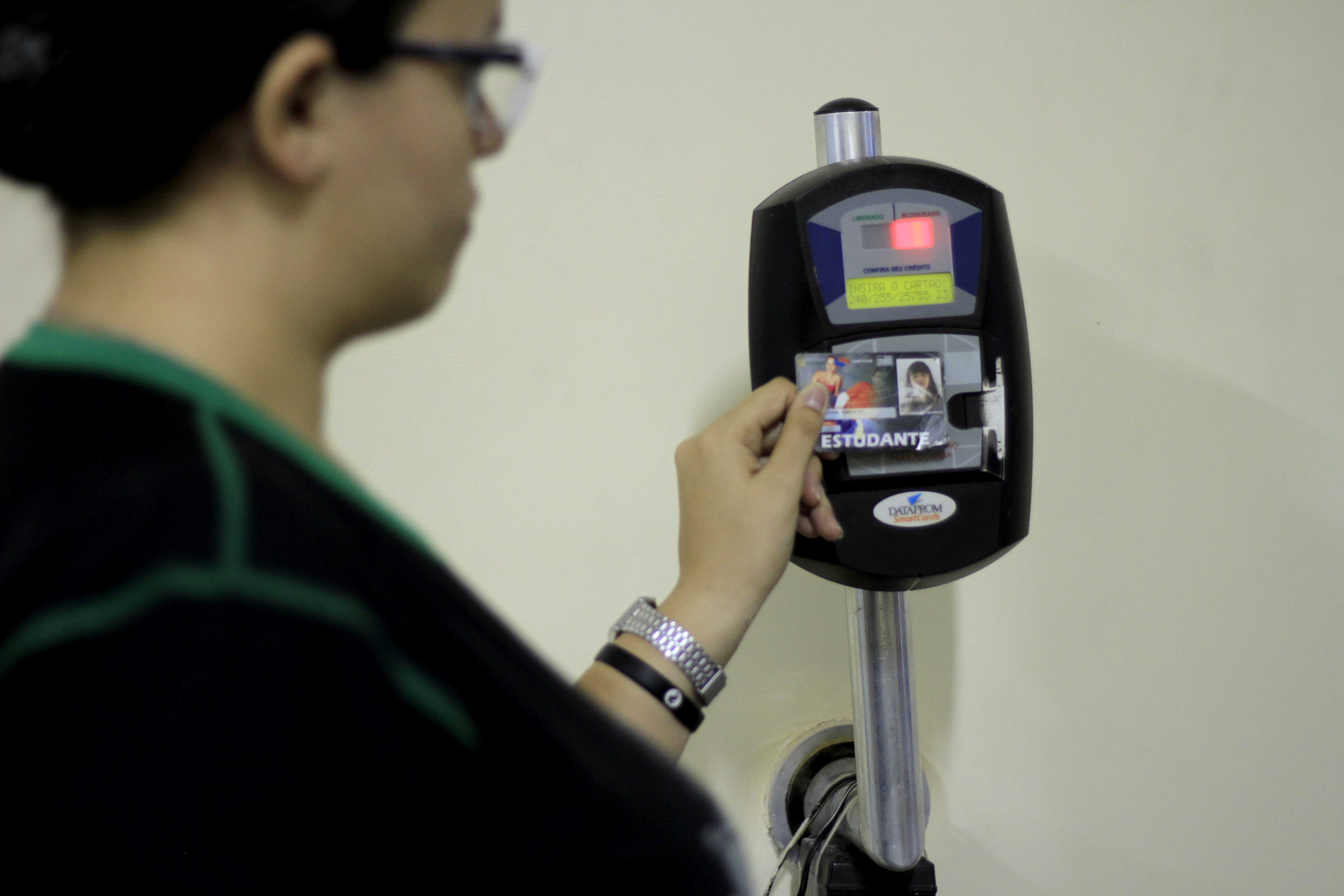 Começa cadastro e recadastro da meia-passagem estudantil em Manaus 