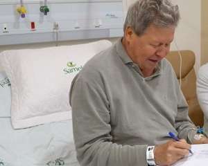 De cama, Artur repete Amazonino