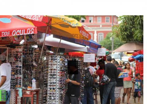 Preso funcionário da Prefeitura acusado de extorquir ambulantes