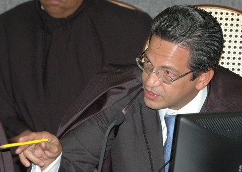 Campbell é o nome preferido de Dilma para assumir  vaga no STF