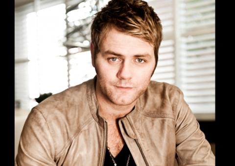 Músico recebe ameaças de fãs do One Direction