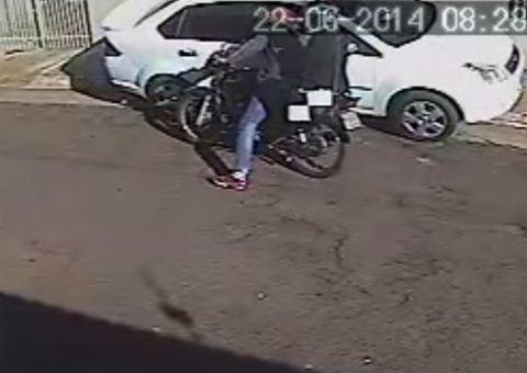 Casal é filmado ao roubar carro em Campo Grande