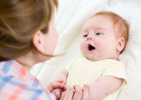 Fingir que entende seu bebê torna ele mais inteligente