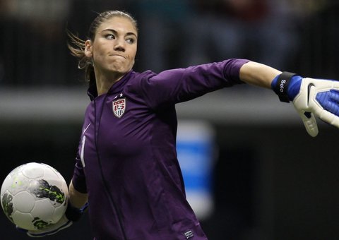 Fotos da goleira da seleção de futebol dos UEA vazam na internet