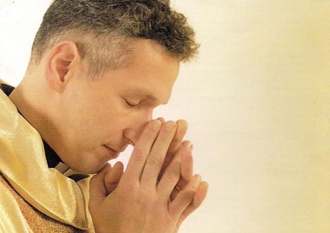 Denúncia de fiel recalcado fez com que Padre Marcelo Rossi fosse investigado pelo Vaticano