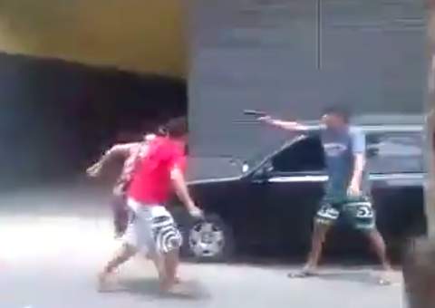 Roubo é frustrado pela polícia na Vila da Prata e morador filma tiroteio