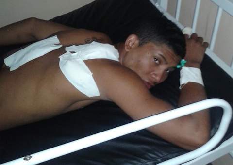 Ladrão tenta roubar carro de PM, leva 3 tiros e é encontrado sendo medicado no hospital