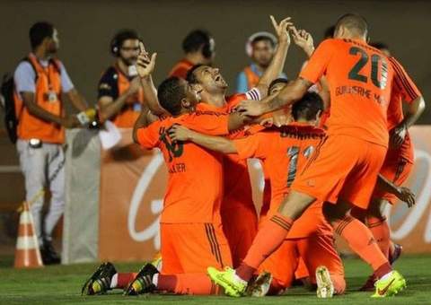 Fred faz 100º gol em campeonato e Fluminense sai vitorioso