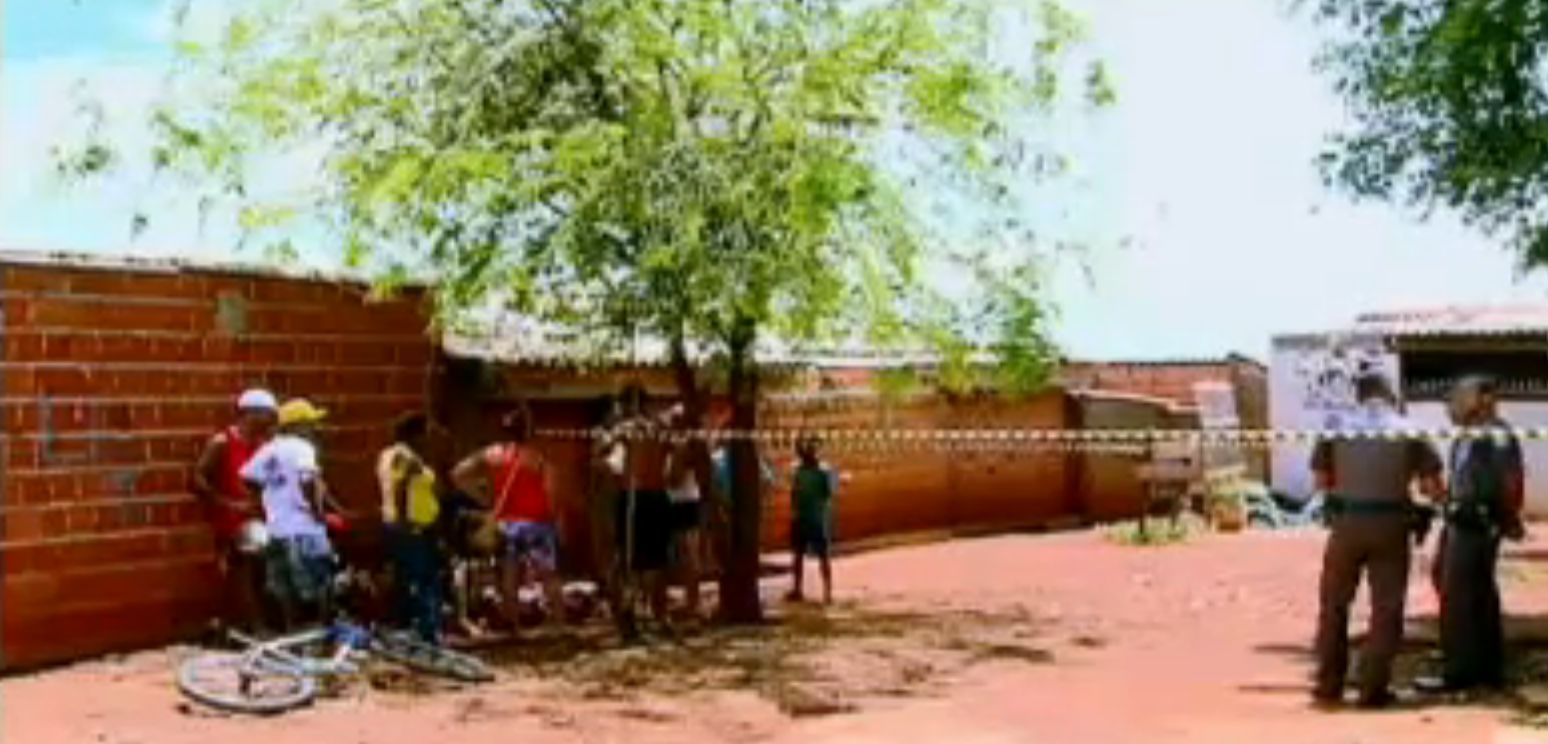 Homem é linchado após espancar o filho até a morte