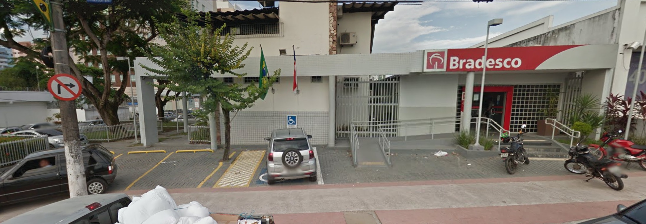 Bradesco condenado em Manaus, após cliente ser assaltado na saída do banco