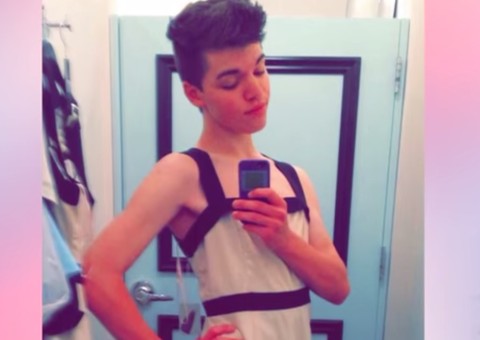 Adolescente transexual se suicida após ser obrigado a participar de cura gay