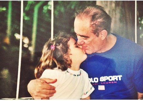 Renato Aragão recebe homenagem da filha 