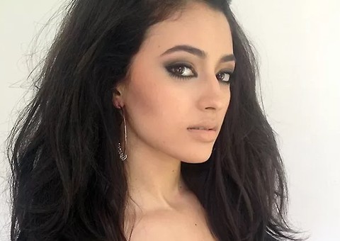 Carolina Oliveira muda visual par viver piriguete em novela