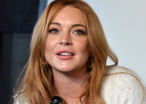 Lindsay Lohan está internada com vírus incurável 
