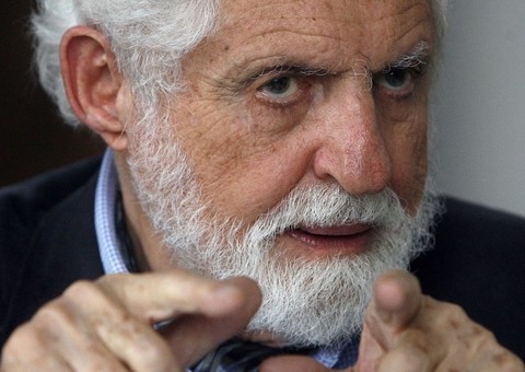 Morre aos 91 anos, Carl Djerassi, criador da pílula anticoncepcional 