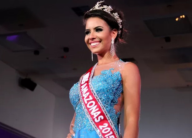 Miss Amazonas desiste de processar vice que arrancou sua coroa 