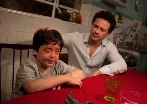 Assista trecho hilário da comédia “Superpai”