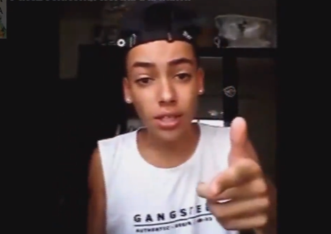 Garoto metido a 'vida loka' posta vídeo afrontando a polícia e mãe resolve tomar uma atitude