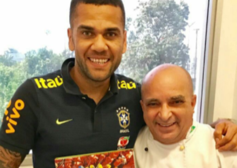 Em Manaus, Daniel Alves manda recado para Temer sobre Amazônia "Não precisa destruir nada"