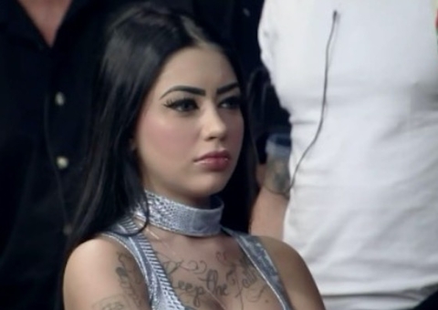 A Fazenda: Jojo Todynho relembra gafe de MC Mirella e cantora se explica