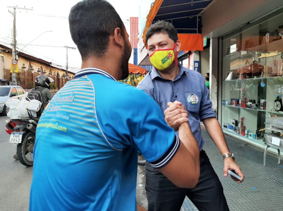 Marcelo Amil rebate discurso 'ideológico' e defende soluções para Manaus