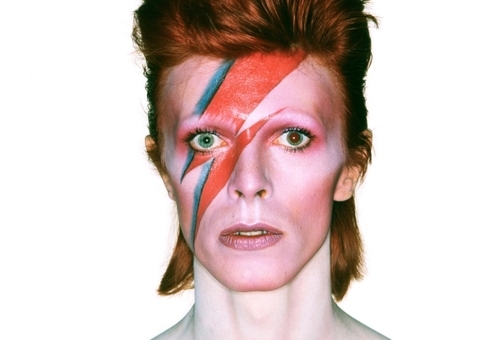 Cinebiografia de David Bowie, Stardust ganha primeiro trailer; vem ver