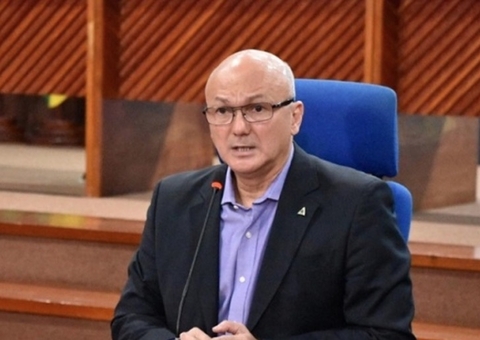 TRE manda Menezes retirar publicações contra privilégios no Executivo