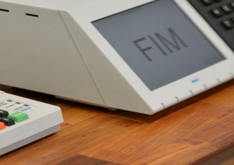 Urnas da capital e interior do Amazonas já apresentam problemas