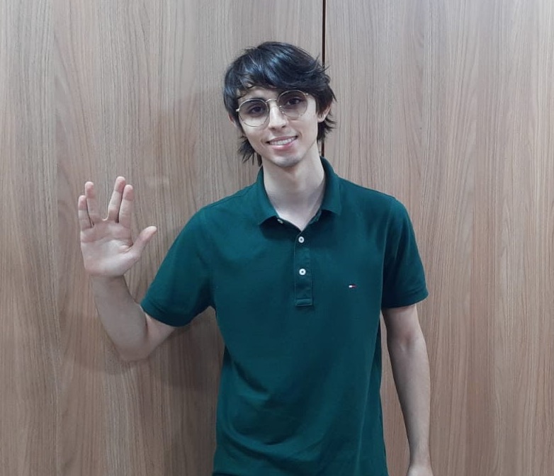 Amom surpreende e é o quinto mais votado entre os 41 eleitos em Manaus