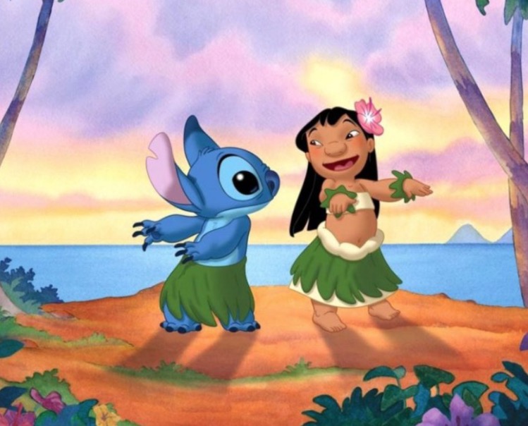 Lilo & Stitch pode ganhar live-action com diretor de ‘Podres de Ricos’