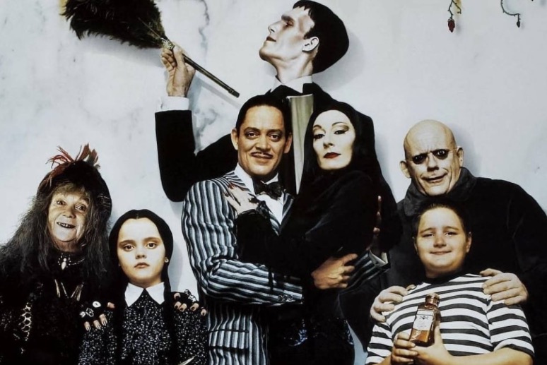 Tim Burton quer Johnny Depp em live-action de A Família Addams