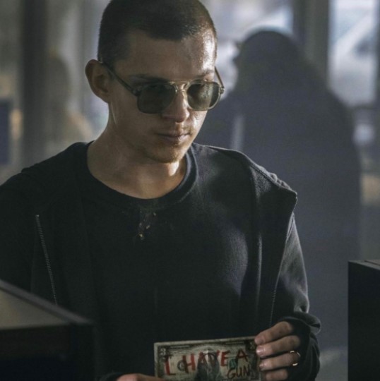 Web pira com evolução de Tom Holland no trailer de Cherry; Assista