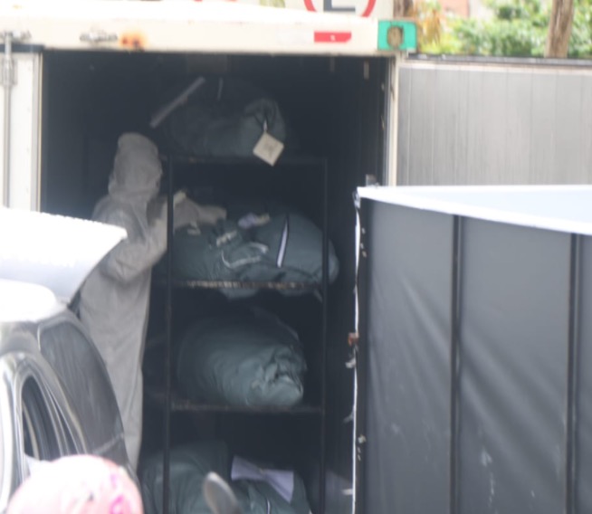 Covid-19: Manaus revive pesadelo de corpos empilhados em câmara frigorífica