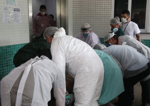 'Explosão de casos em Manaus é de nova cepa', diz epidemiologista