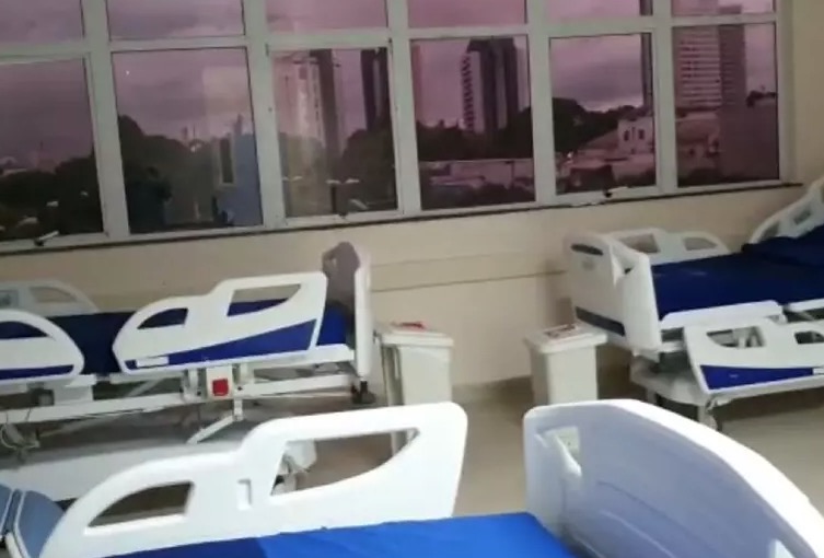 Com lotação nos hospitais, Manaus tem 13 leitos de UTI para Covid sem uso