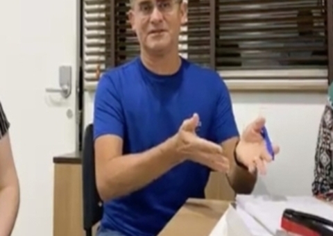 Acusado de favorecer servidores na vacinação, prefeito culpa Governo do AM