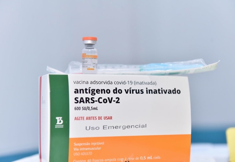 Três unidades de saúde são 'esquecidas' de vacinação contra Covid em Manaus