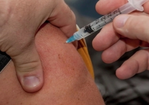 Secretaria de saúde divulga lista parcial de vacinados em Manaus 